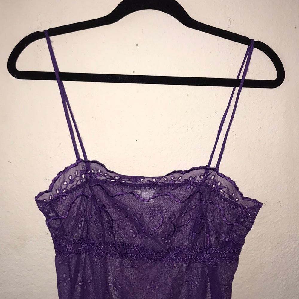 Victoria’s Secret sheer-lace chemise - Picture 3 of 8